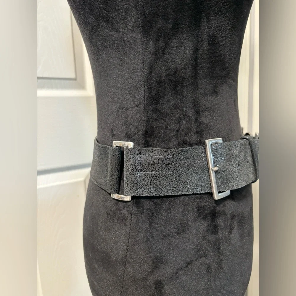 Badgley Mischka Women’s Italian Leather Black Metallic Adjustable Belt